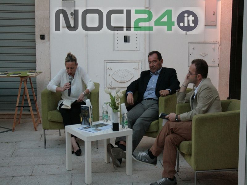 06 30presentazionedonato