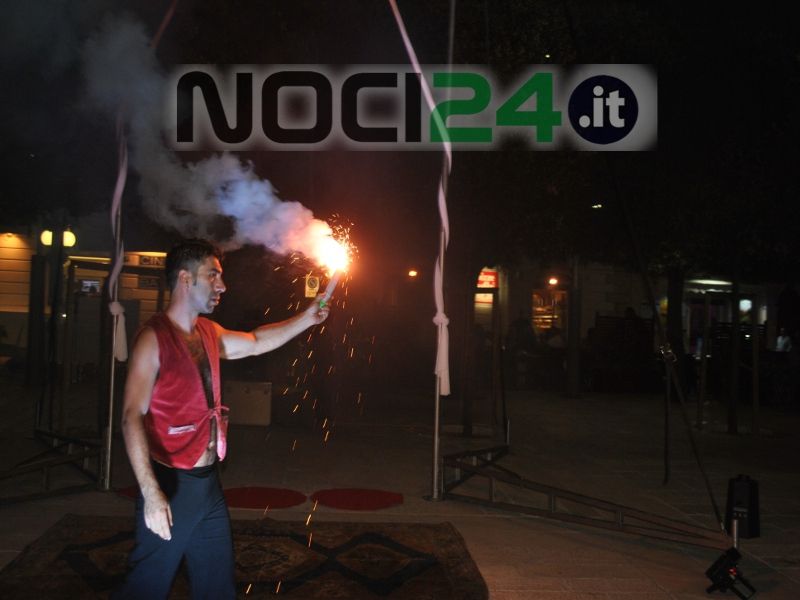 08 11mangiafuoco