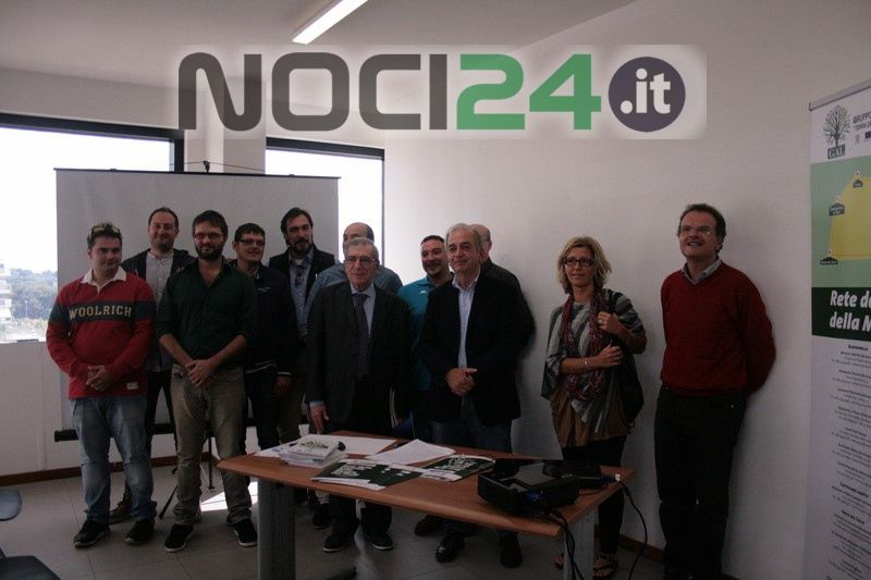 10 04conferenza