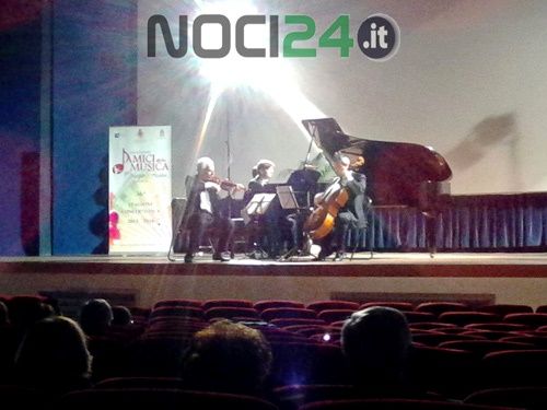 11 02 trio raffaello monopoli