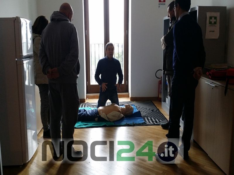 11 29defibrillatorinoci