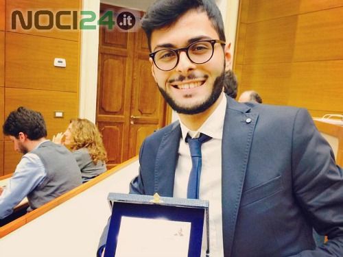 12 03 alessandro notarnicola premio giornalistico de carli