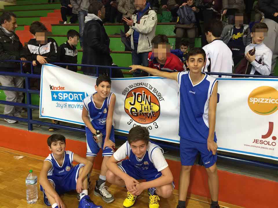 03 25 basket