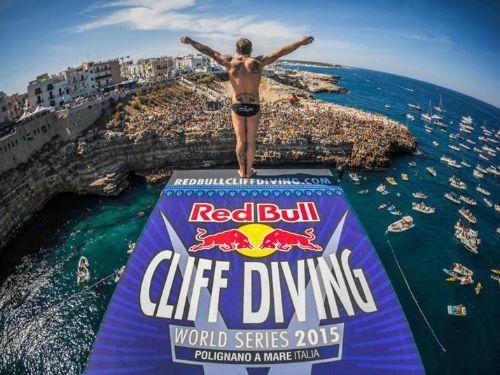 09 13 red bull cliff diving polignano 2015