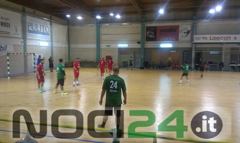 11 29 pallamano Noci