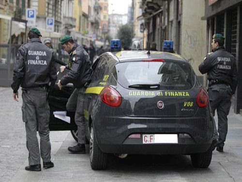 finanza auto 12
