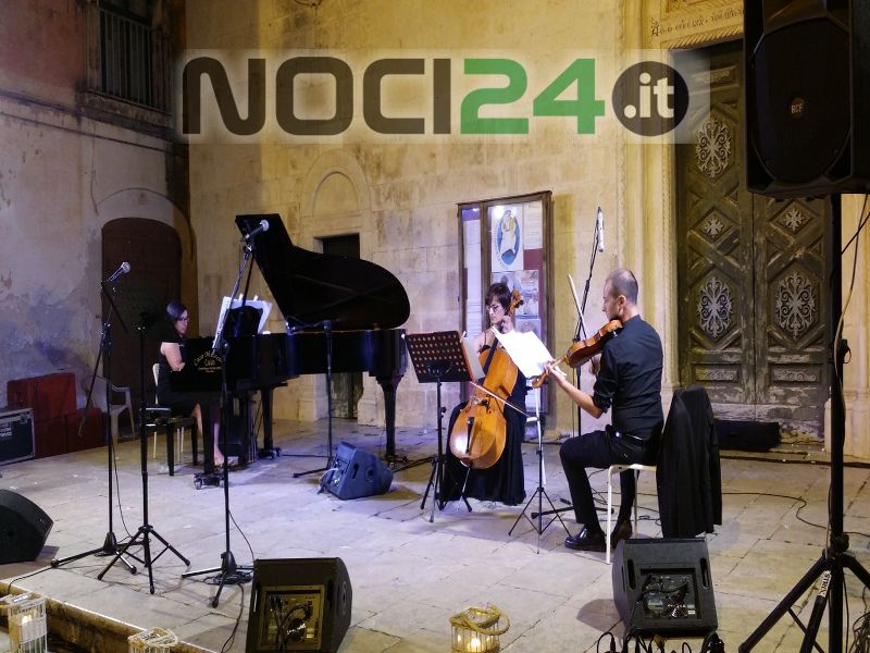 08 22nociinlirica2