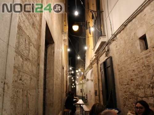 11 06 bacco stradine illuminate