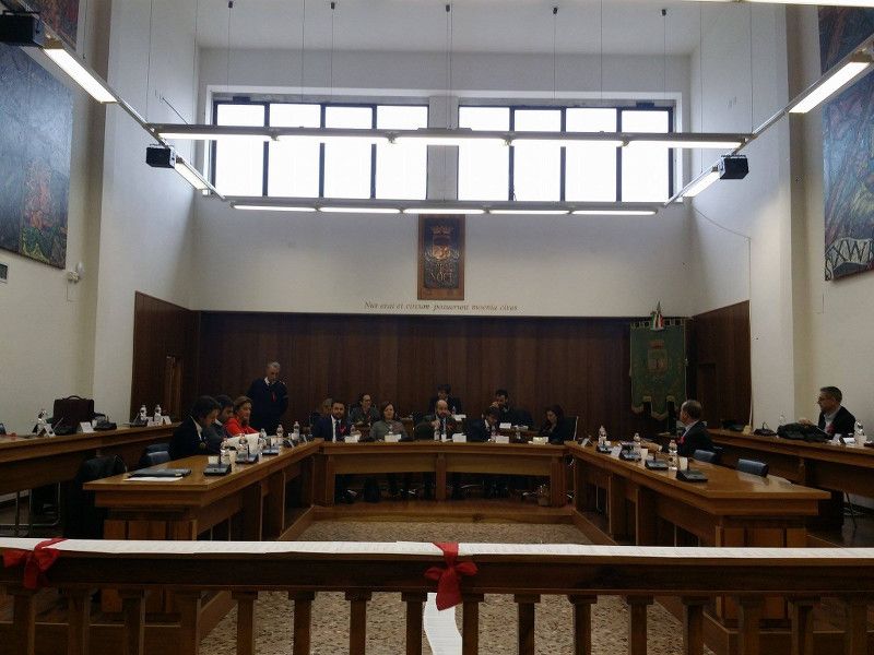 11 27consigliocomunale1