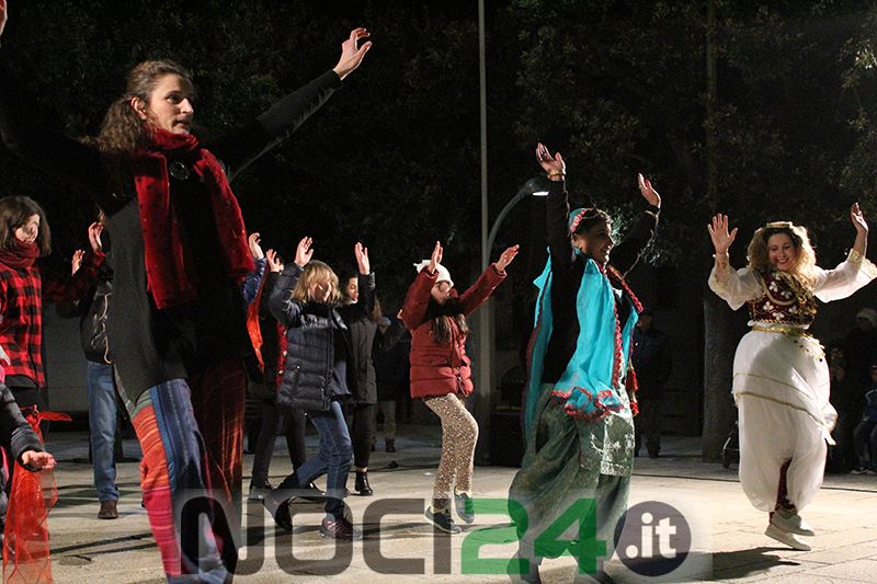 12 18 festa popoli