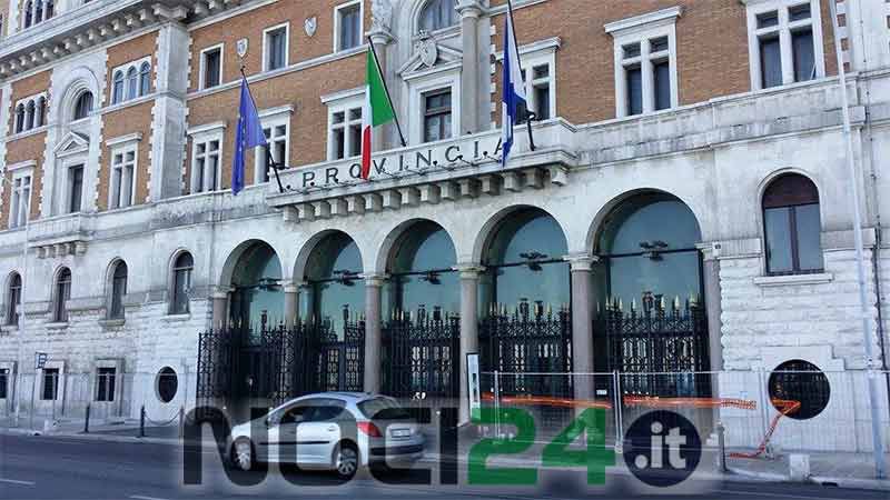 bari palazzo provincia 3
