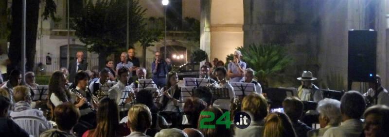 07 28 bandacittadinaprimaserataestiva1
