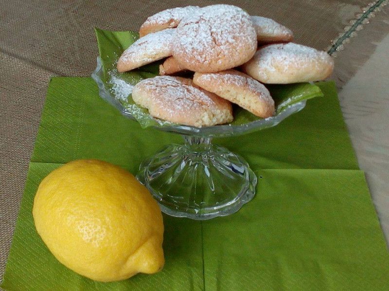 01 22biscottiallimone