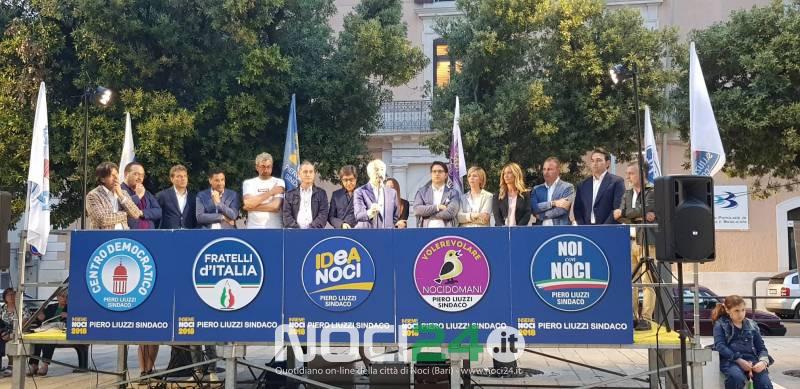 06 22comiziofinalepieroliuzzi