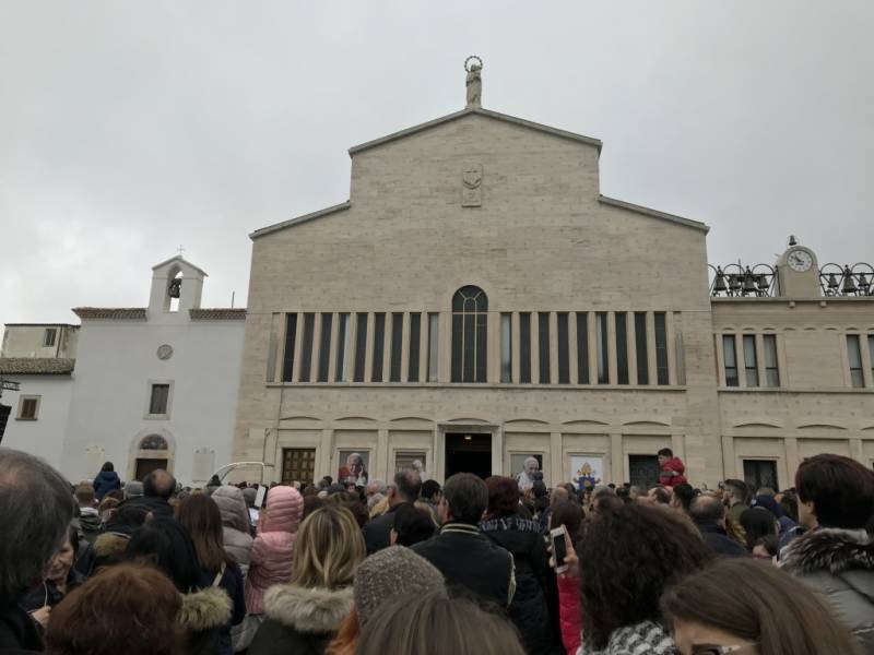 03 18 visita papa francesco San Giovanni Rotondo Misericordie di Puglia 2