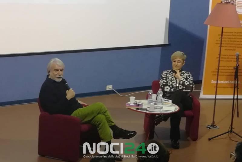 04 20 Paolo Crepet a Noci limportanza di educare