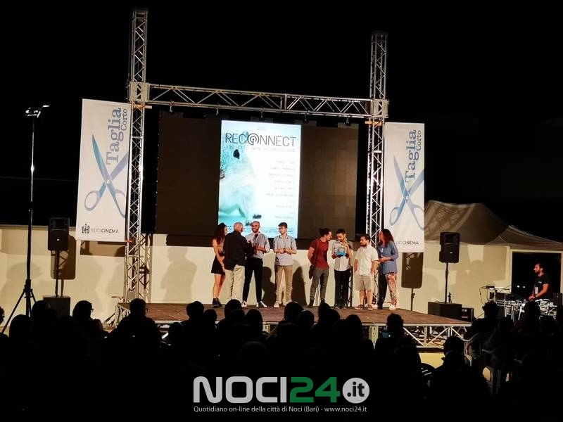 08 13reconnecttagliacorto