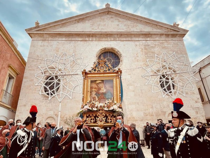 04 29madonnadellacroce