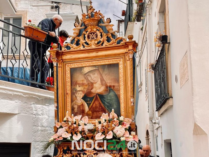 04 29madonnadellacroce23