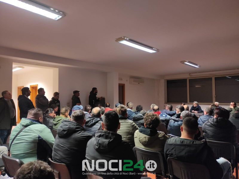 02 22 agricoltori e sindaco