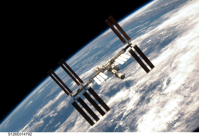 10 10 ISS viewed from Endeavour following undocking on 28 November 2008 pillars